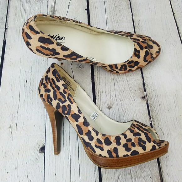 mossimo leopard heels